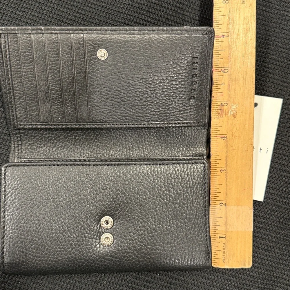 Bugatti Leather Trifold Wallet. Black genuine pebbled leather NWT